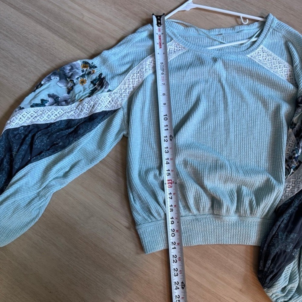 Free People Mixed Media Thermal Balloon Sleeve Top Mint Green Floral‎ Lace Boho - Picture 4 of 11